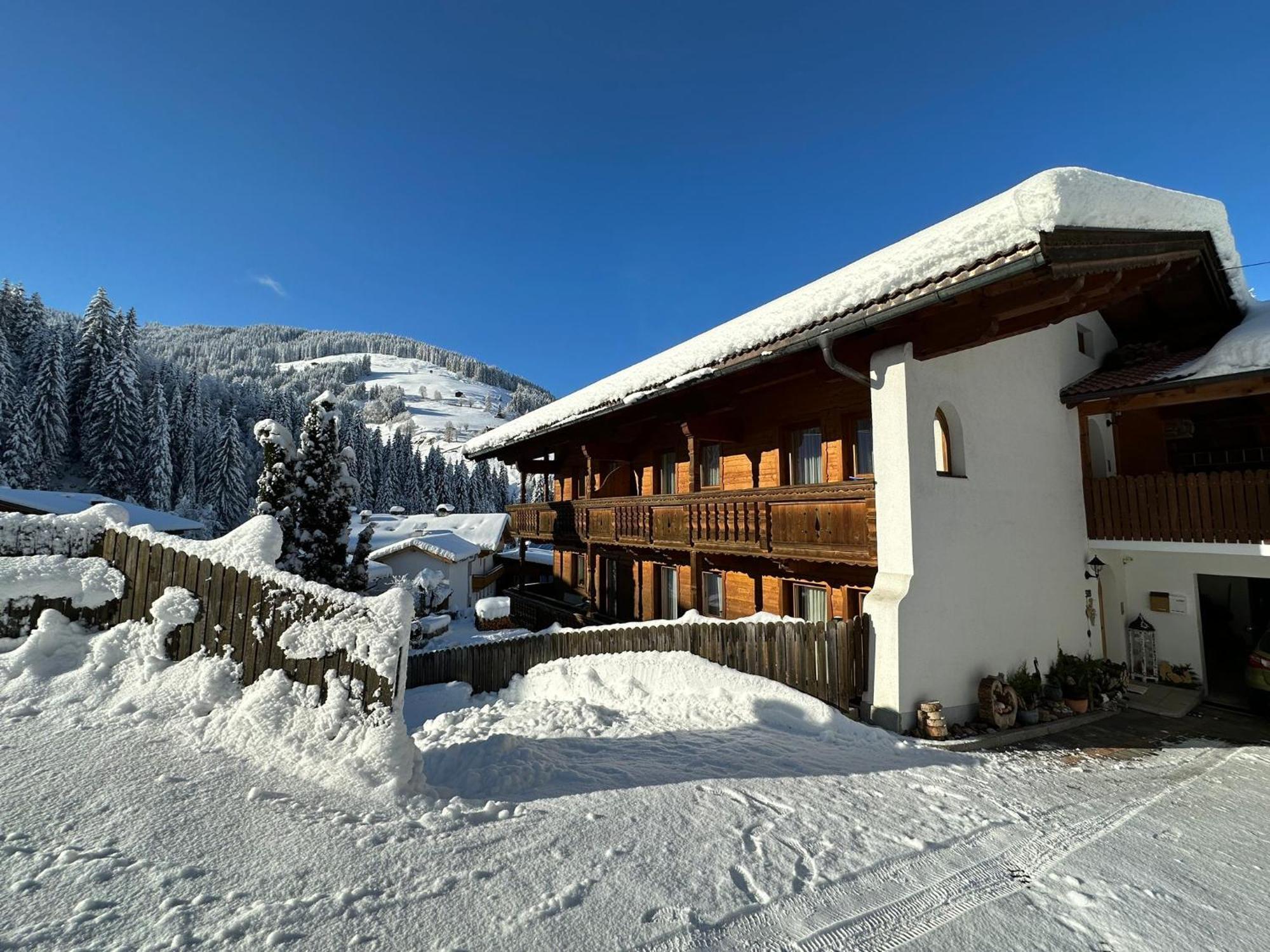 アウフファッハHaus Luxerアパートメント エクステリア 写真